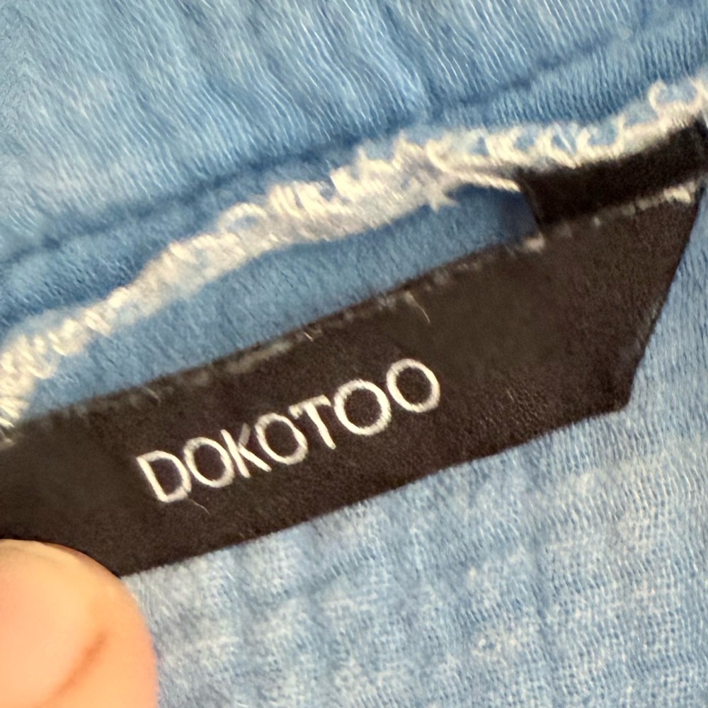 Light Blue Gauze half Button-Up Shirt dokotoo medium oversized comfort fit - Picture 4 of 4